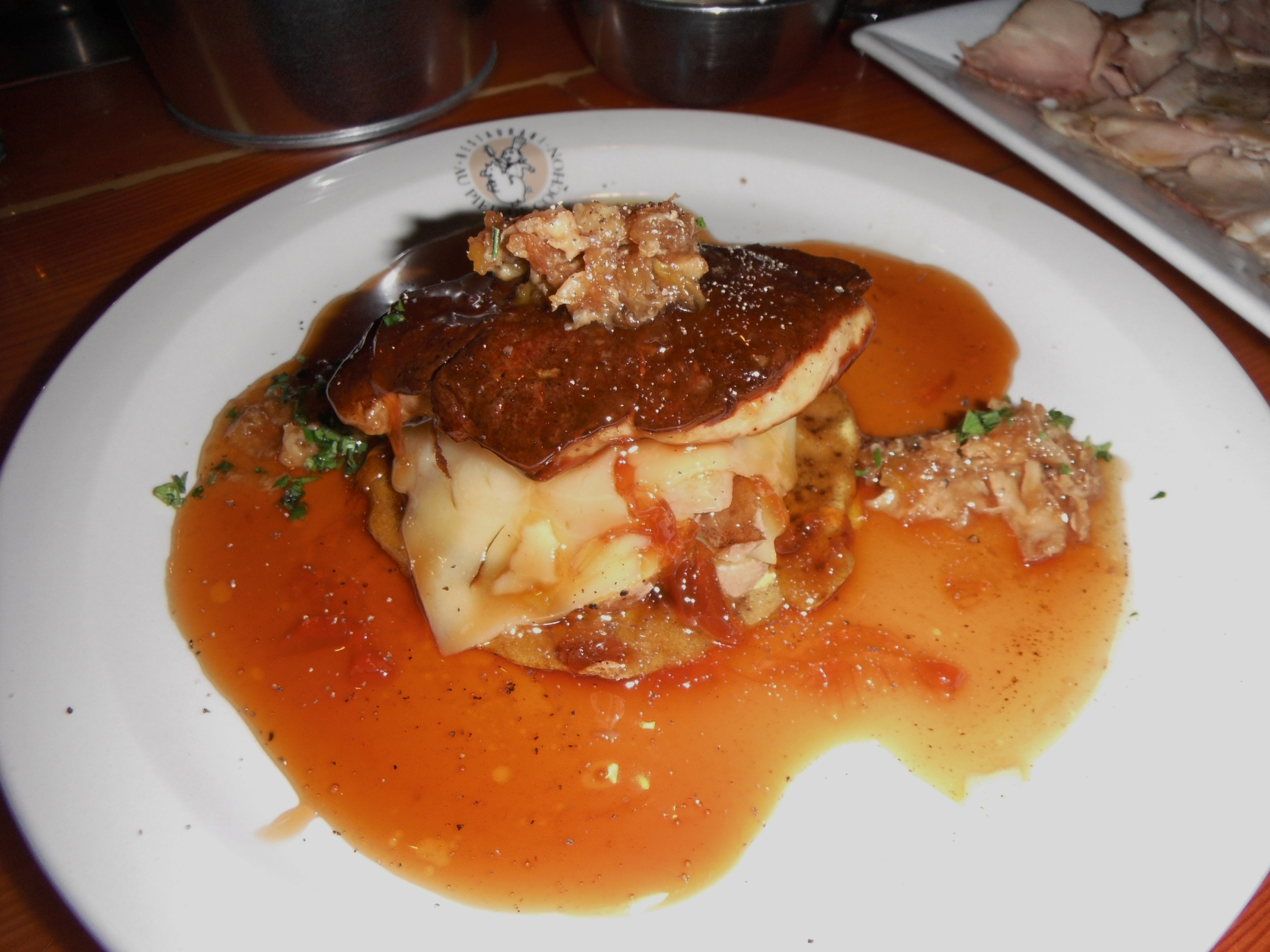 Ploque a Champlain at Au Pied de Cochon