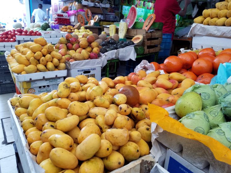 Picture Tour of Mercado La Cruz