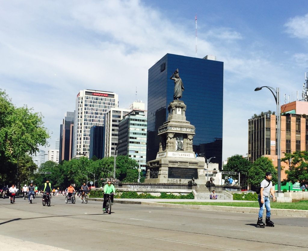 Av. Paseo de la Reforma on a Sunday morning, Mexico City