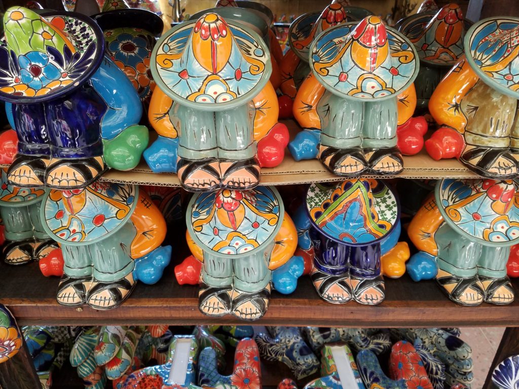 Colorful ceramics in Dolores Hidalgo, Mexico