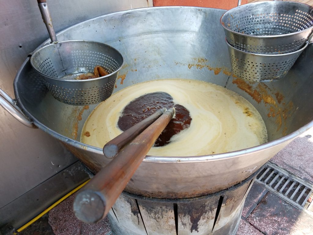 Cooking carnitas in Santa Rosa Jauregui