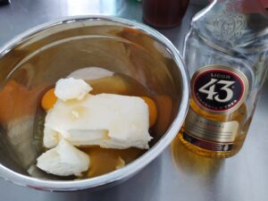 Ingredients for Licor 43 flavored cheesecake